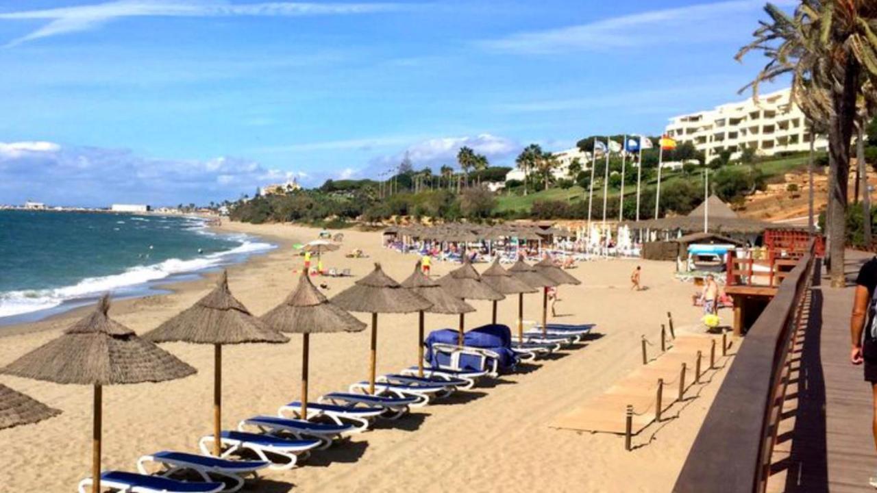 Mijas Costa - Beachside Apartment-B Sitio de Calahonda 외부 사진