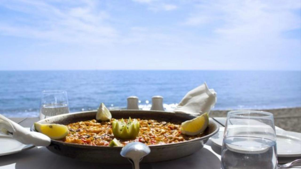 Mijas Costa - Beachside Apartment-B Sitio de Calahonda 외부 사진