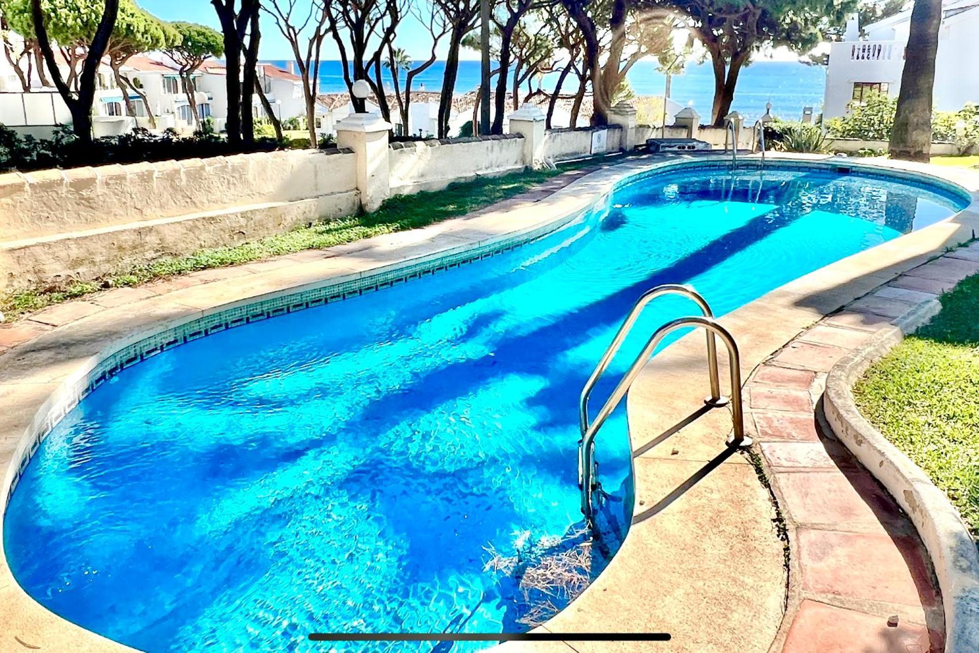 Mijas Costa - Beachside Apartment-B Sitio de Calahonda 외부 사진